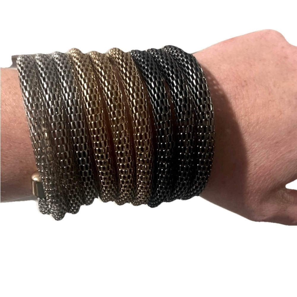 Mesh style climbing bracelet silver gold and black colored